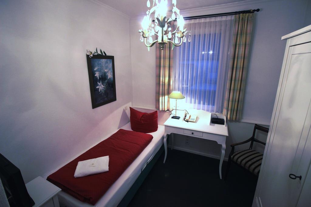Hotel Garni Zur Linde Hitzacker Rum bild