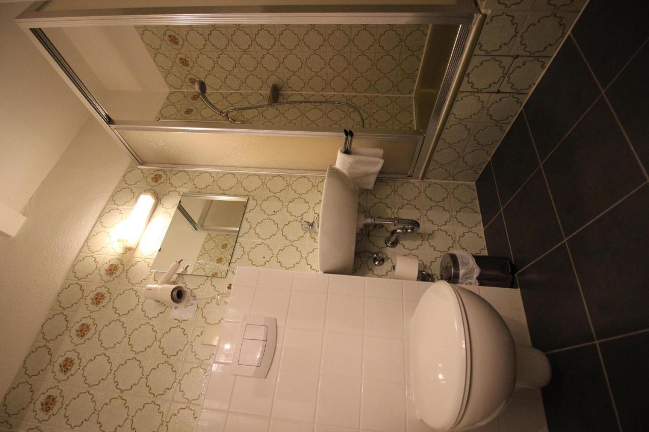 Hotel Garni Zur Linde Hitzacker Exteriör bild